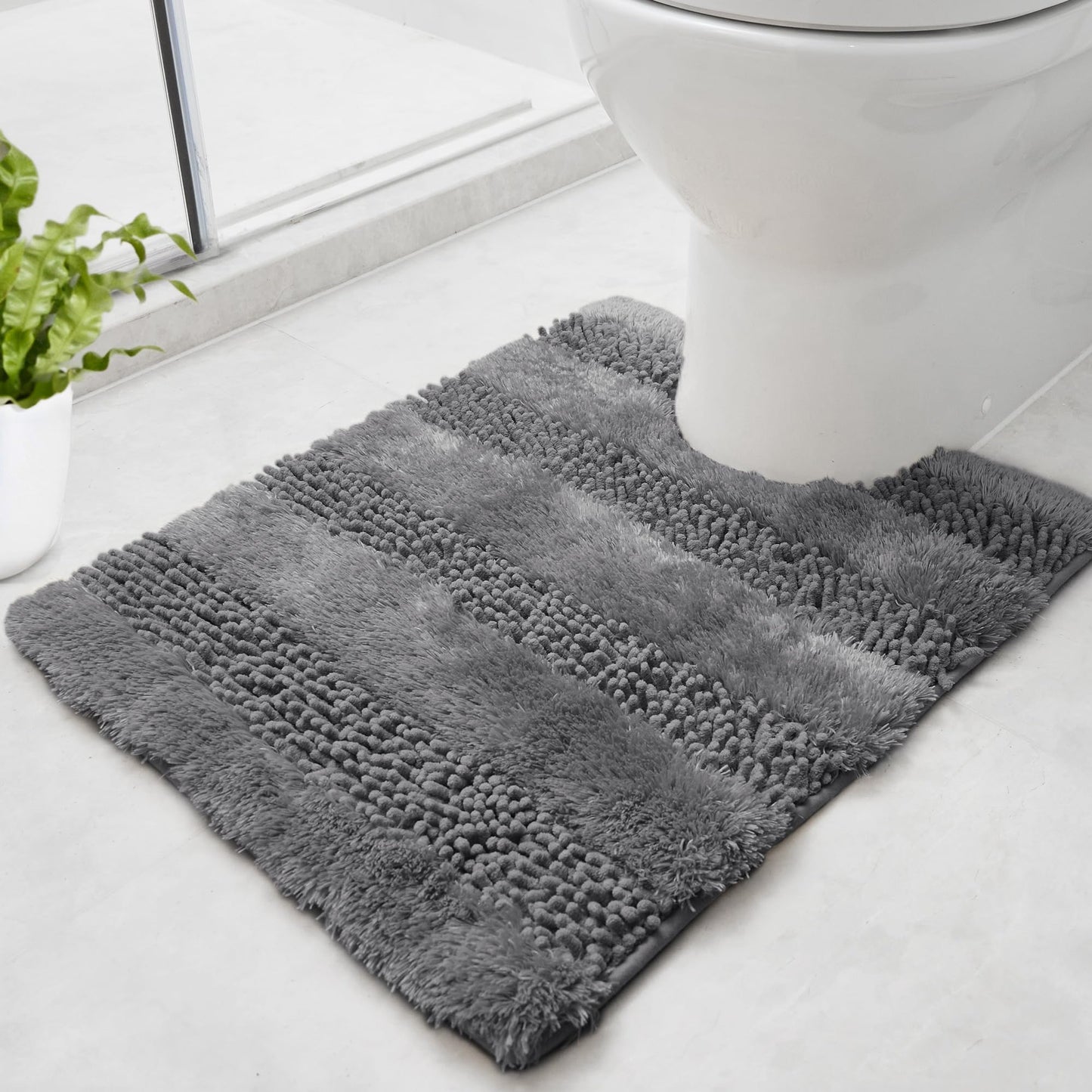 Quick Dry Plush Bathroom Rug, 24x17 Inch, White