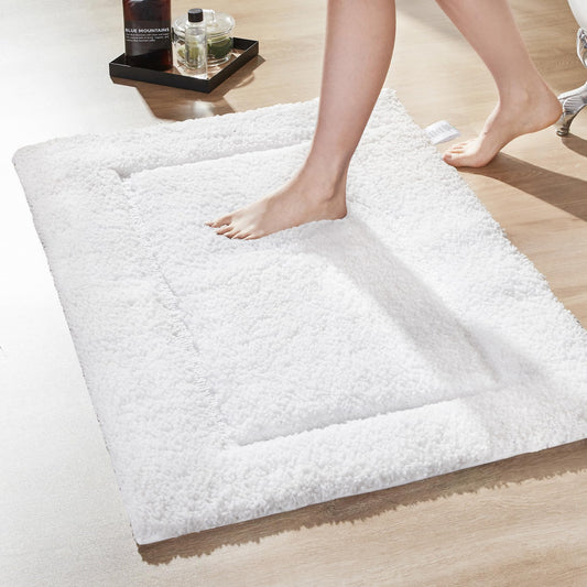 Quick Dry Plush Bathroom Rug, 24x17 Inch, White
