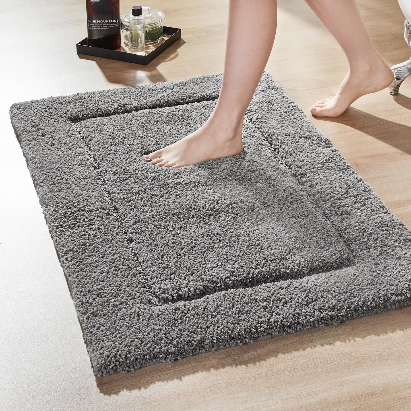 Quick Dry Plush Bathroom Rug, 24x17 Inch, White