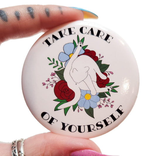😺 Add a Playful Touch to Your Look with This Adorable 2.25" Button!